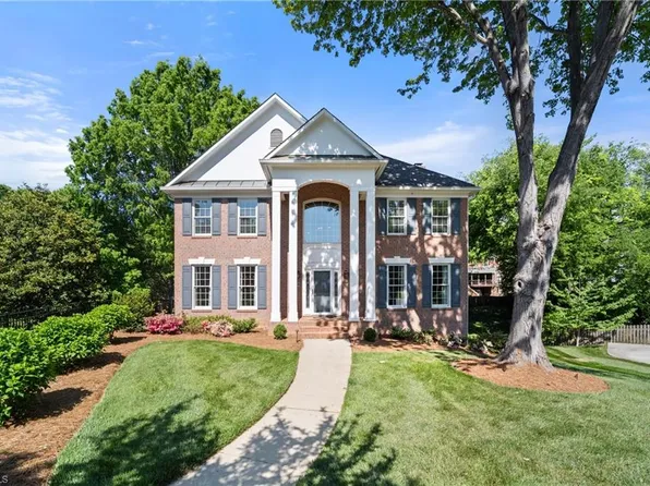 1004 Blakeford Ct, Winston Salem, NC 27106