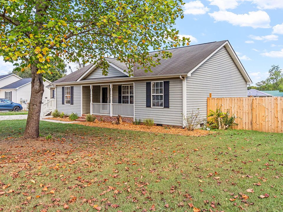 1st image of 15202 Panther Ln