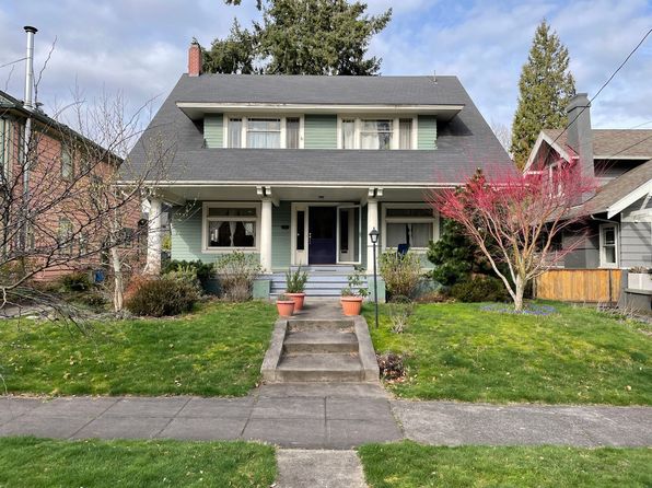 515 NE Floral Pl