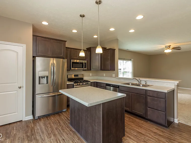 4501 Creighton Ln — Photo 8