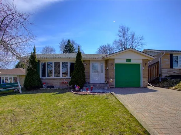 173 Hazelglen Dr, Kitchener, ON N2M 2E6