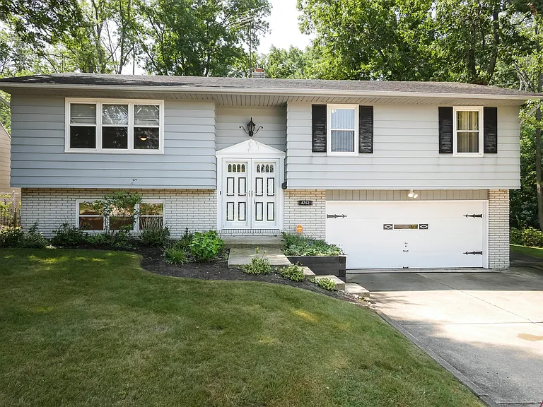 4762 W Farnhurst Rd — Photo 1