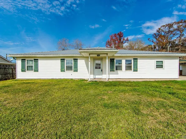 151 Green Acres Dr, Thibodaux, LA 70301