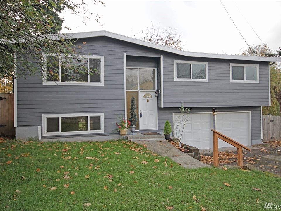 1st image of 3217 S 221st St
