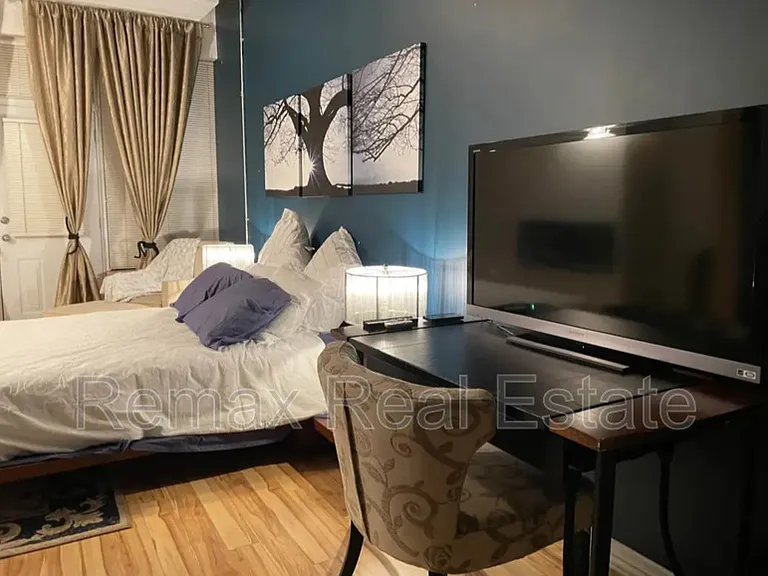 10024 Jasper Ave NW #207 — Photo 2