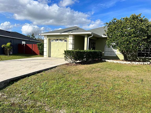 5th image of 1115 Normandy Dr #A