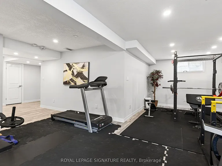 2147 Wateroak Dr — Photo 27