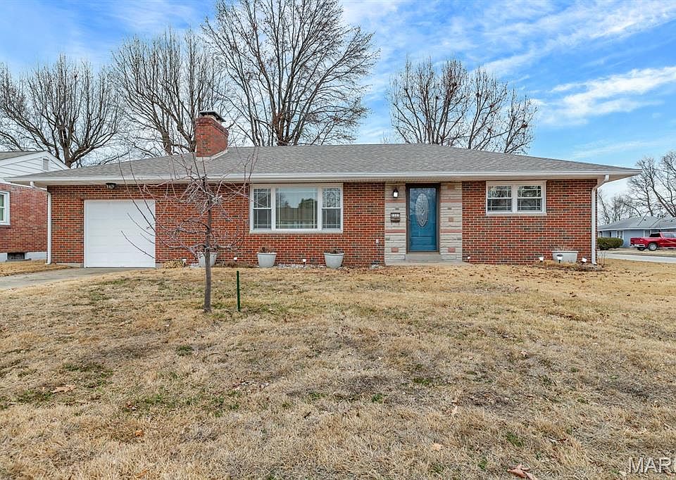 1st image of 2337 Gary Ave