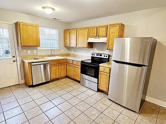 2nd image of 7135 Hurst Ln #185