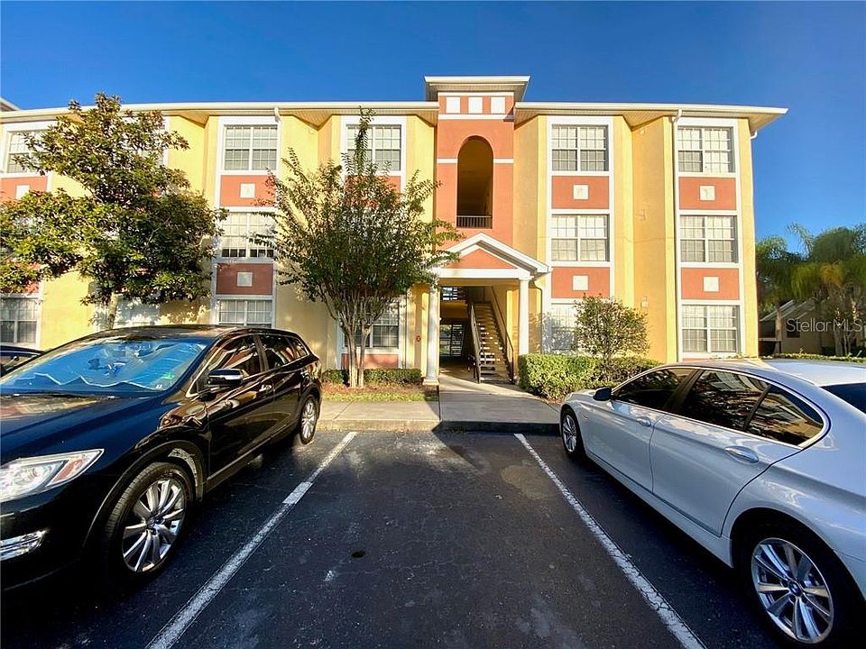 1st image of 10831 Windsor Walk Dr #1112