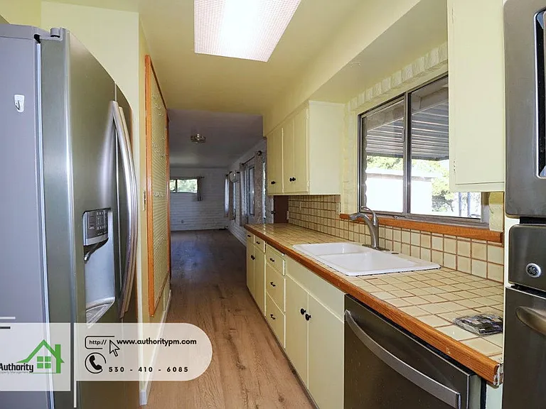 8807 Deschutes Rd — Photo 16