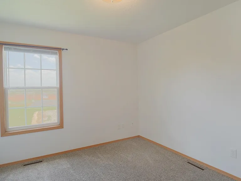 613 S Arch St — Photo 11