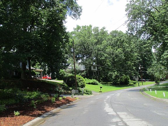 5th image of 1658 Weymouth Ct