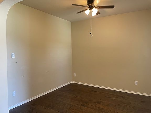 Second Living Area or Formal Dining Area