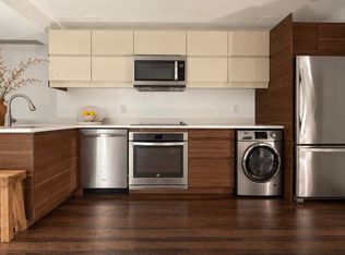 108 South St #3, New York, NY 10038