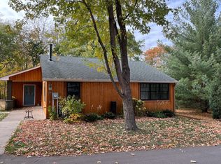 3505 Crystal Pl, Wayzata, MN 55391