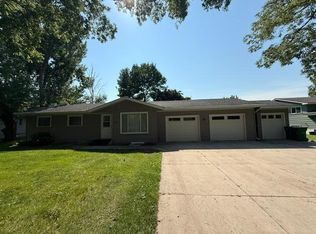 608 S Donnelly Ave, Litchfield, MN 55355