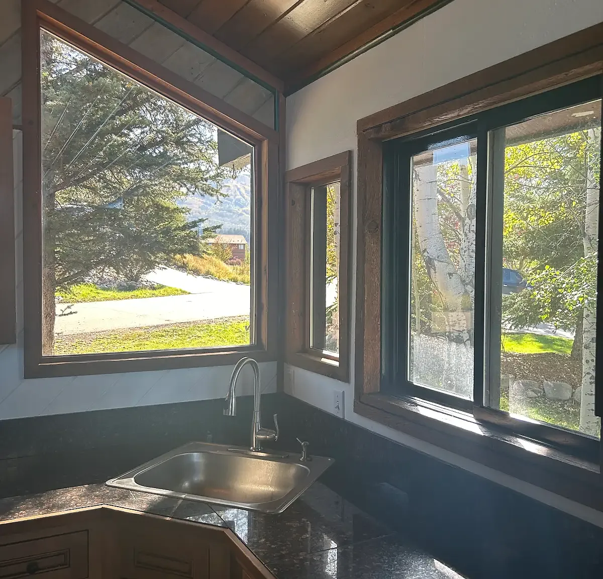 4 bed, 1568 sqft, $4,500 — Photo 3