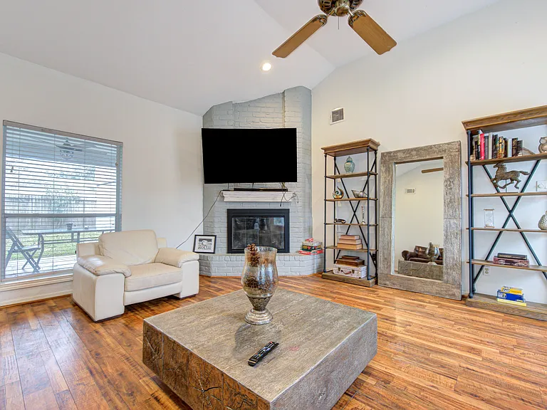 1522 S Kirkwood Rd — Photo 40