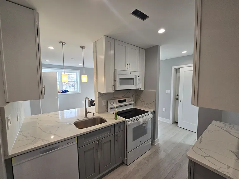705 State Rd — Photo 3