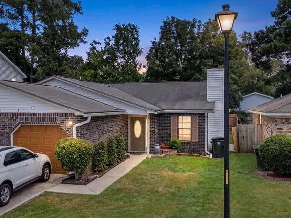 804 Winthrop St #B, Ladson, SC 29456