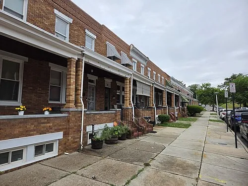 3408 Kenyon Ave — Photo 2