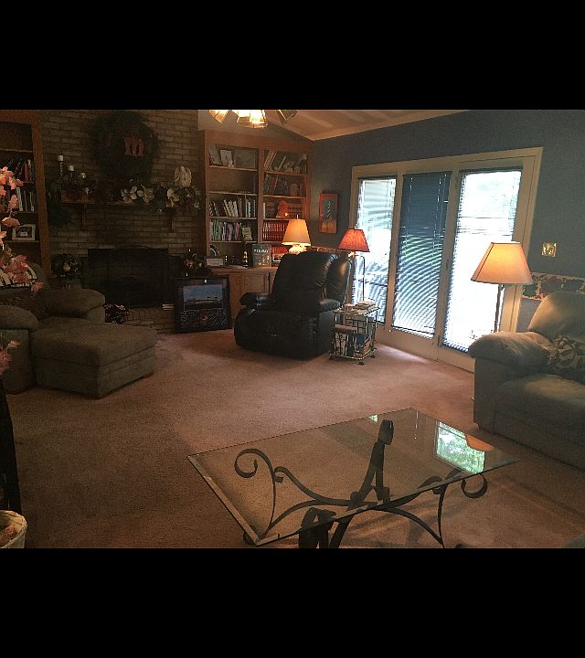 1st image of 137 Boulder Dr