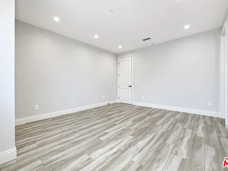 6723 Sunnyslope Ave — Photo 16