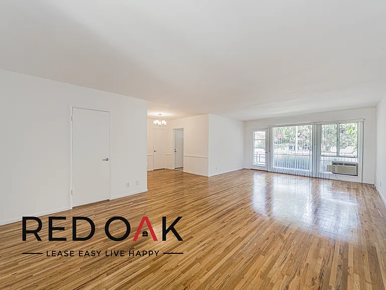 Laurel Garden Apartments — Photo 5