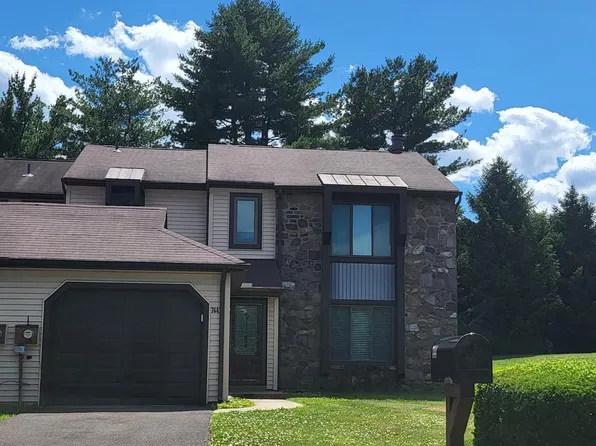 744 Newbury Ct, Southampton, PA 18966