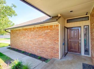 2812 Silvertree Dr, Oklahoma City, OK 73120