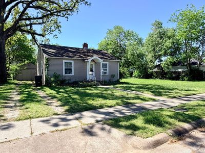 112 E Anderson Street, Aurora, MO, 65605