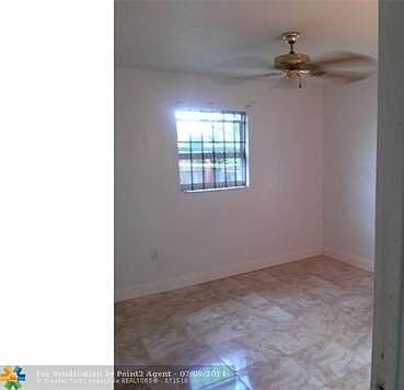 5th image of 17131 NW 32nd Ct