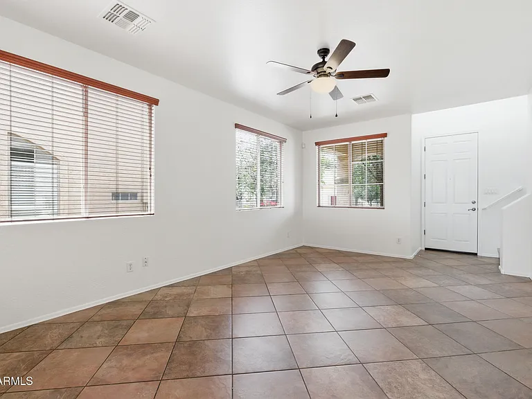 4157 E Santa Fe Ln — Photo 10