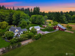 9936 NE Winthers Rd, Bainbridge Island, WA 98110
