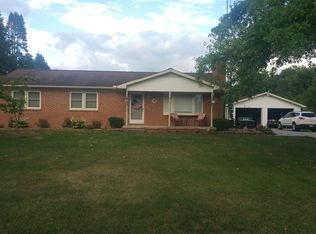 13542 Briar Hill Rd, Carleton, MI 48117