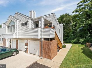 402 Creekside Dr, Newark, DE 19711
