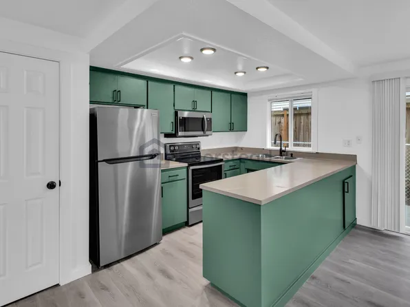 1515 W Casino Rd APT E2, Everett, WA 98204