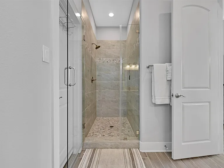 22915 Martes St — Photo 27