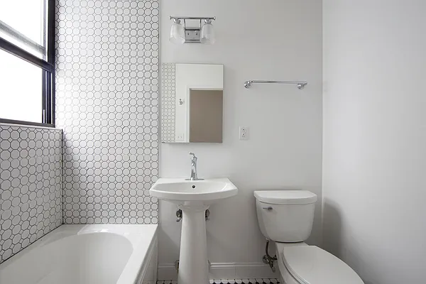 Rented by Compass | media 23