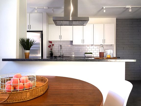2nd image of 3021 N 39th St #11egdhw9t