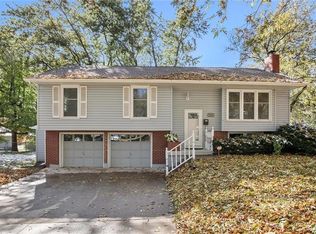 9222 Goddard St, Overland Park, KS 66214