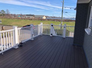 90 Iroquois Rd #B, Stamford, CT 06902