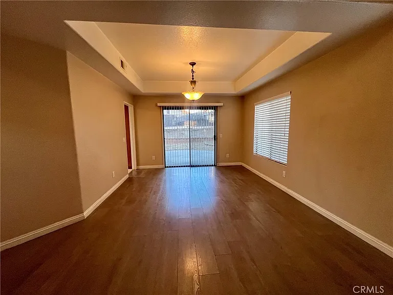 2909 Dorchester Cir — Photo 6