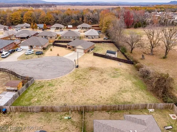 1908 Alps Ct, Fort Smith, AR 72904