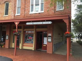 137 Historic Town Square, Lancaster, TX 75146