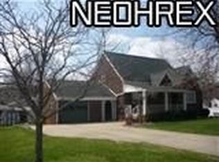 72 Schenley Ave, Struthers, OH 44471