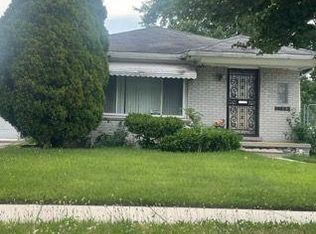 19130 Huntington Rd, Detroit, MI 48219