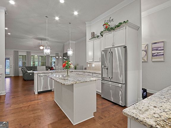 2nd image of 3848 Heirloom Loop Ct