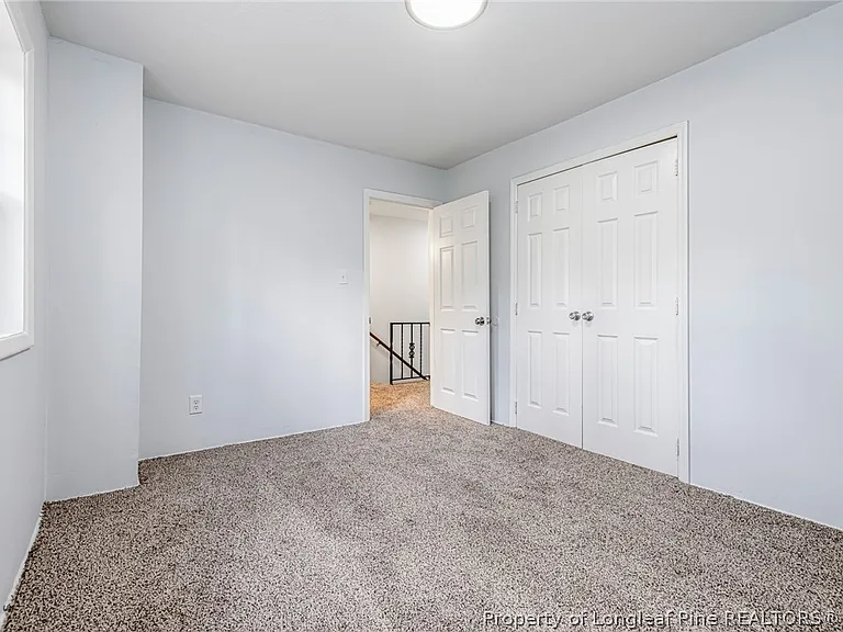 2326 Barrington Cir — Photo 20